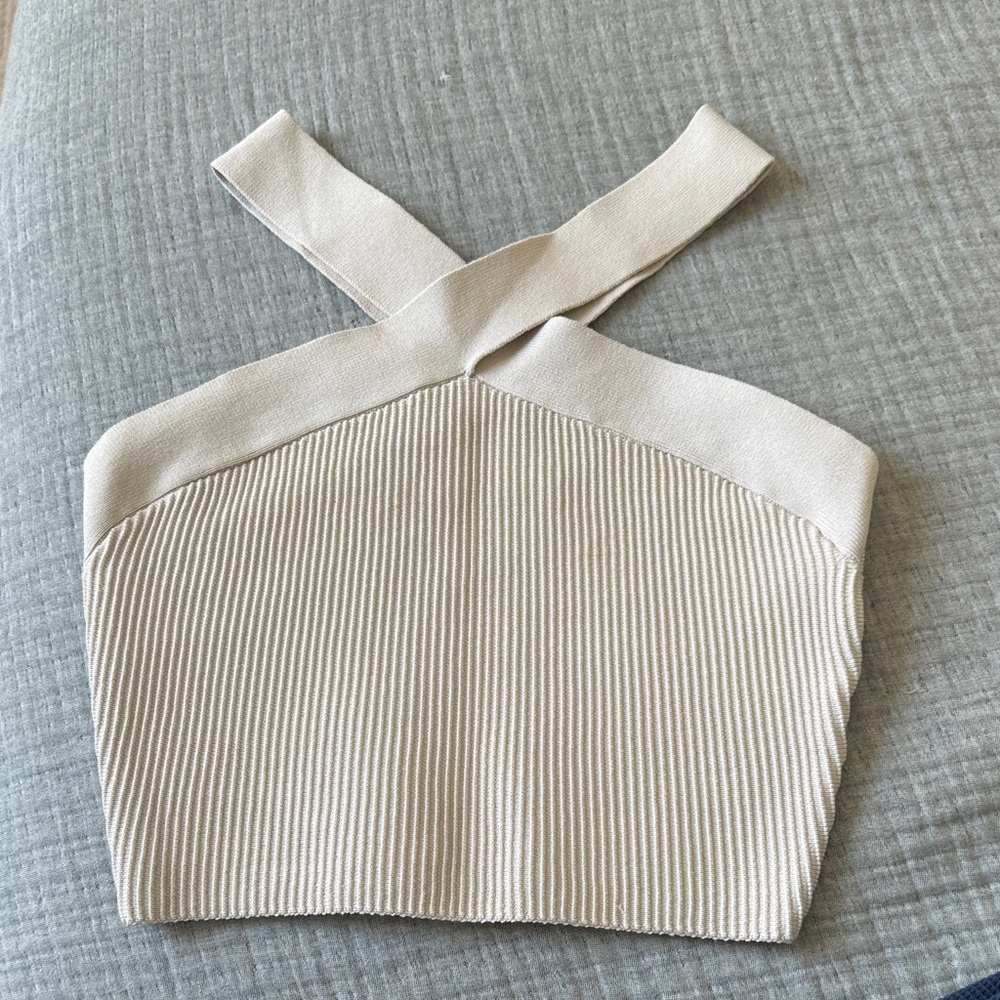 Babaton - Elegant Cream Women's Top